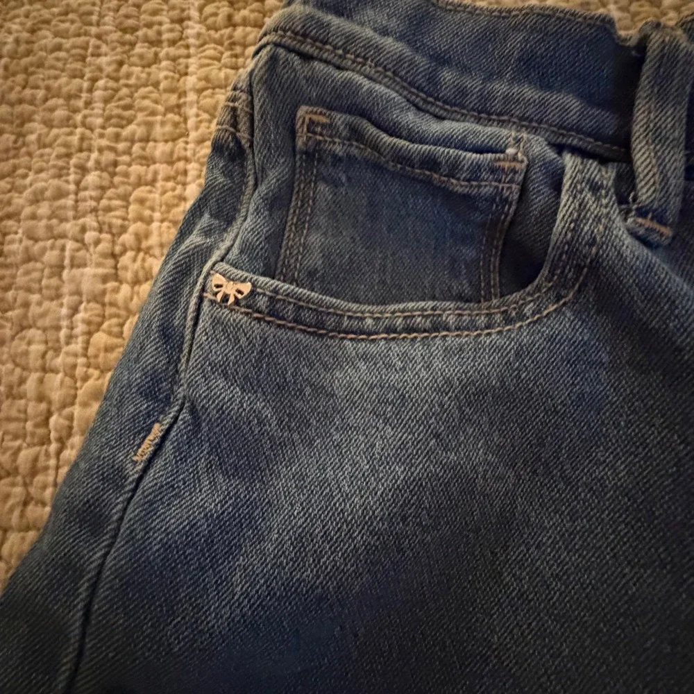 Old Navy Girls High-Rise Denim Shorts Medium Wash Blue Size 14 Slim